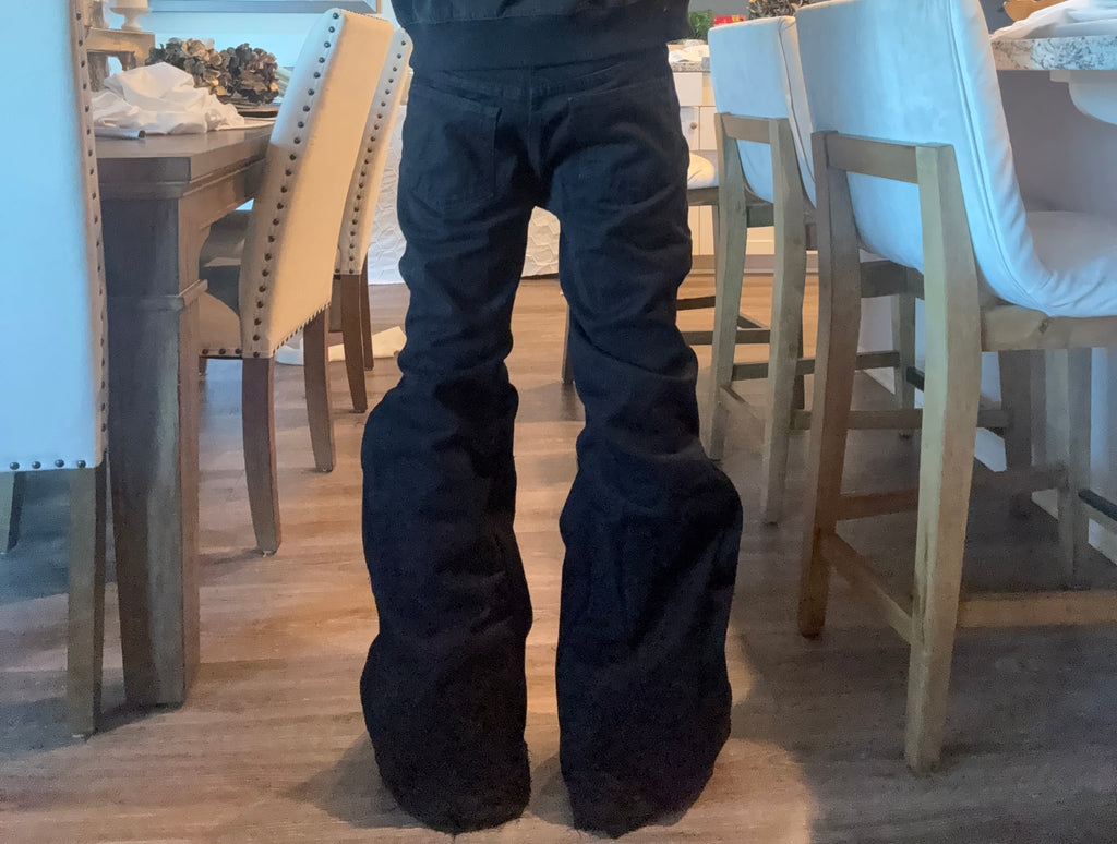 red mark black flares