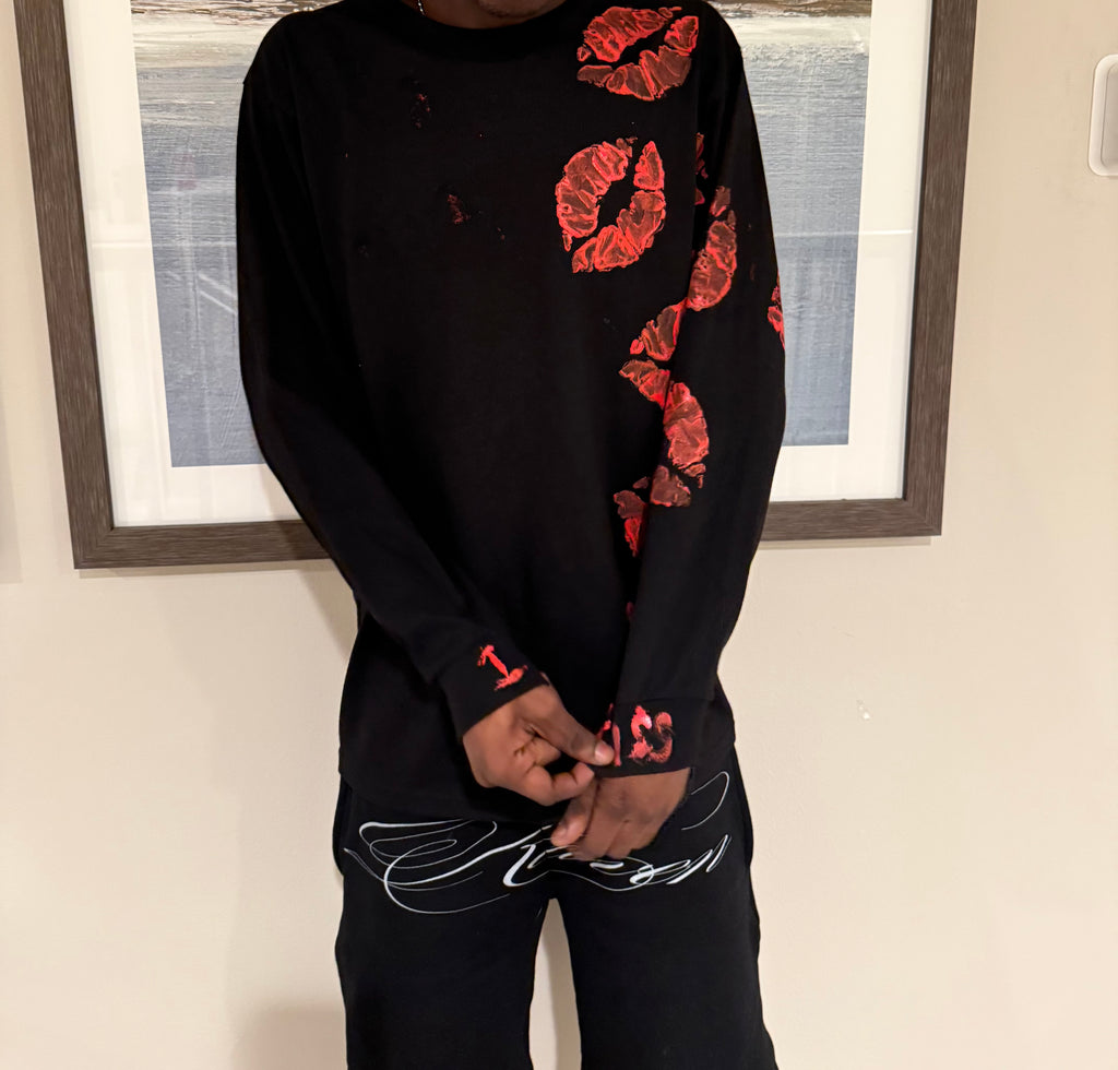 heavy weight long sleeve kiss mark shirt